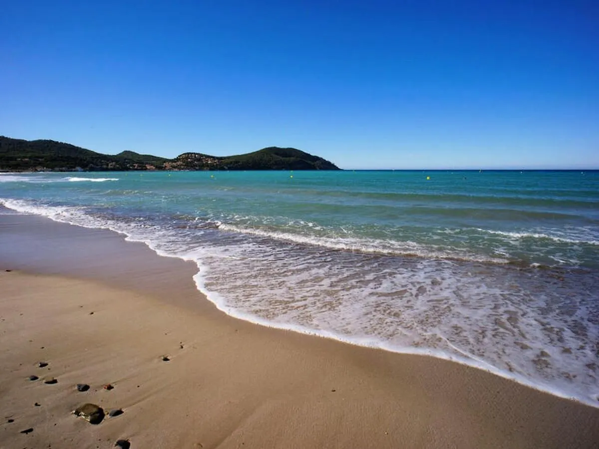 T5 Renove A 4 Min De La Plage Saint-Cyr-sur-Mer 0*,